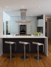 Breakfast Bar 108