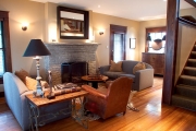LIVING ROOM 02